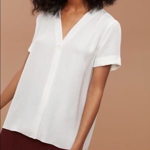 SOLD 🌺 Aritzia Nobel Blouse🌺
